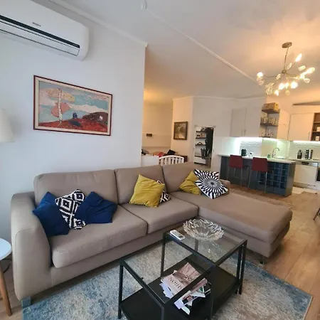 Apartment At Hana's Center Tirana